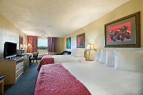 Oxnard Inn Lancaster