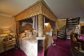 Coombe Abbey Hotel