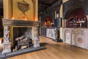 Coombe Abbey Hotel