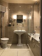 Coombe Abbey Hotel