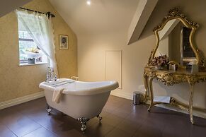 Coombe Abbey Hotel