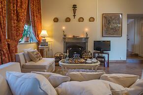 Coombe Abbey Hotel