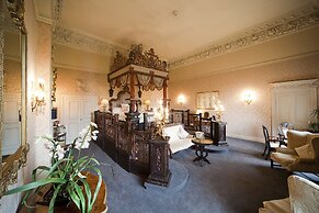 Coombe Abbey Hotel