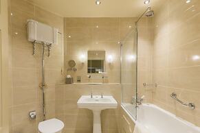 Coombe Abbey Hotel