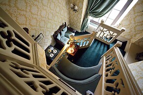 Coombe Abbey Hotel