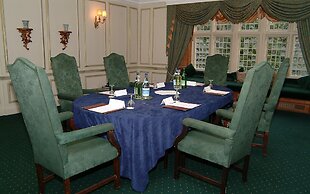 Coombe Abbey Hotel