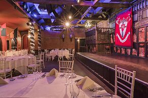Coombe Abbey Hotel