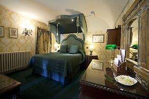 Coombe Abbey Hotel
