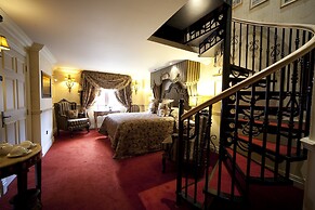 Coombe Abbey Hotel