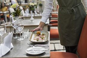 Coombe Abbey Hotel