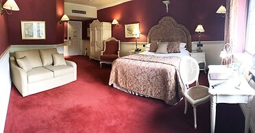 Coombe Abbey Hotel