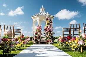 The Kahala Hotel & Resort
