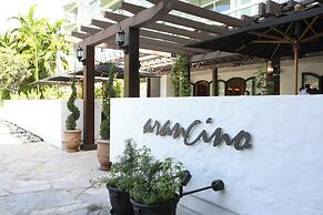 The Kahala Hotel & Resort