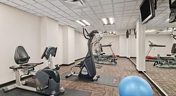 Ramada by Wyndham Edmonton South