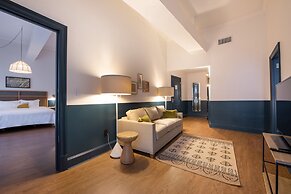 Hotel Theo New Orleans, Tapestry Collection by Hilton