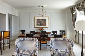 The Charleston Place