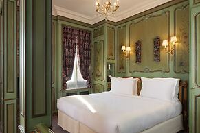 Hotel Raphael
