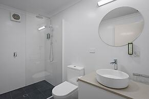 Broadwater Resort Como