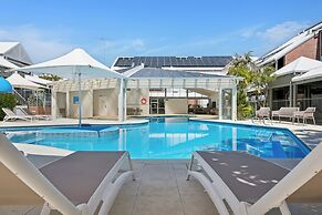 Broadwater Resort Como