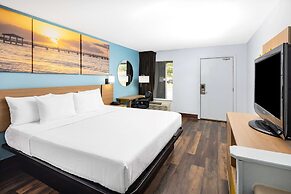 Days Inn by Wyndham Pensacola I-10