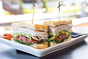 Hotel Mission de Oro