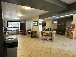 Days Inn & Suites by Wyndham Downtown Gatlinburg Parkway