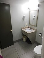 Days Inn & Suites by Wyndham Downtown Gatlinburg Parkway