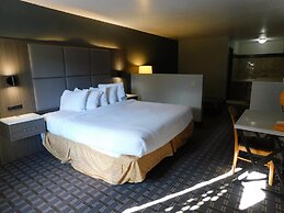 Days Inn & Suites by Wyndham Downtown Gatlinburg Parkway