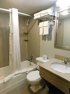 Days Inn & Suites by Wyndham Downtown Gatlinburg Parkway