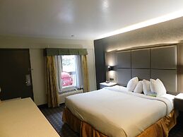 Days Inn & Suites by Wyndham Downtown Gatlinburg Parkway