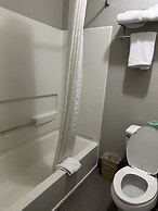 Days Inn & Suites by Wyndham Downtown Gatlinburg Parkway