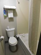 Days Inn & Suites by Wyndham Downtown Gatlinburg Parkway