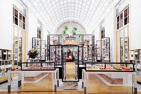 The Ritz-Carlton, Millenia Singapore