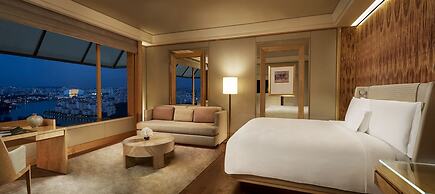 The Ritz-Carlton, Millenia Singapore