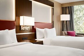 DoubleTree by Hilton Toronto Airport West