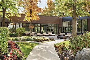 DoubleTree by Hilton Toronto Airport West