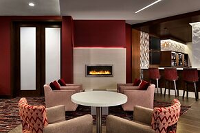 DoubleTree by Hilton Toronto Airport West