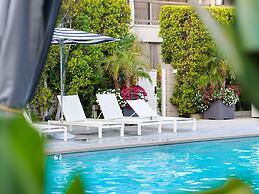 Luxe Sunset Boulevard Hotel