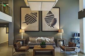 Luxe Sunset Boulevard Hotel