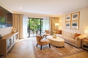Luxe Sunset Boulevard Hotel