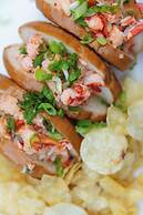 Luxe Sunset Boulevard Hotel