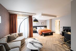 Hyllit Hotel