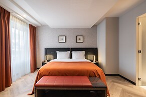 Hyllit Hotel