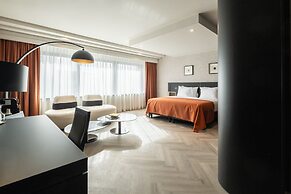Hyllit Hotel