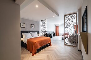 Hyllit Hotel
