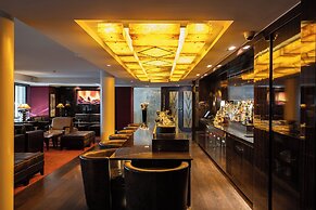 Hyllit Hotel