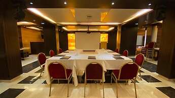 Imperial Suites Hotel