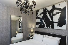 Square Hotel at Times Square