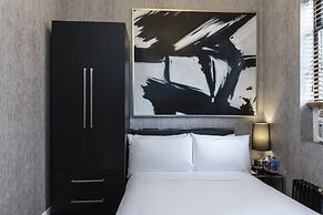 Square Hotel at Times Square