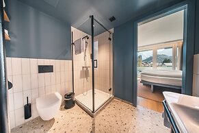 HOP Apartments & Suites
